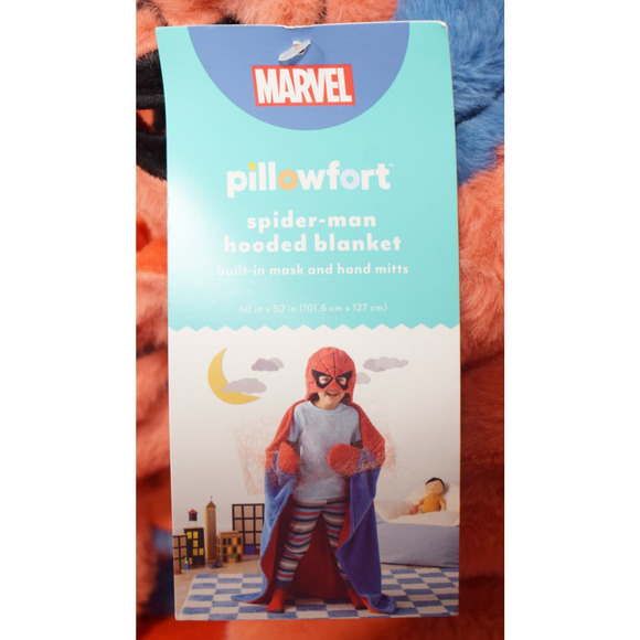 The Marvel Collection by Pillowfort Spider-Man Kids' 40x50" Hooded Blanket* - Picture 1 of 5